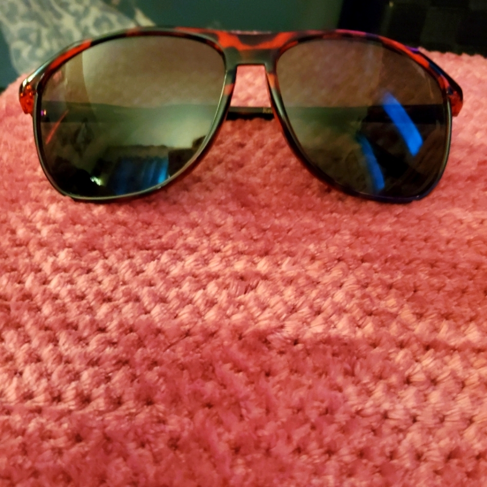 Women's kenneth cole sunglasses